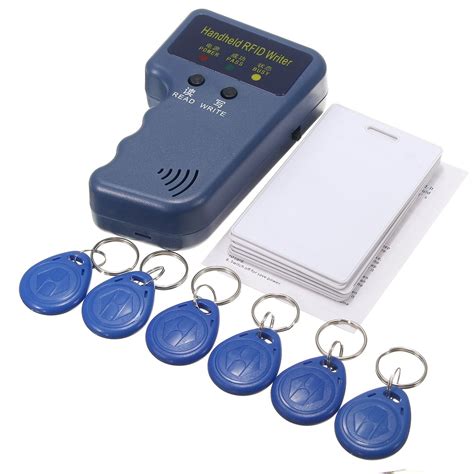 Handheld RFID Tag Reader 